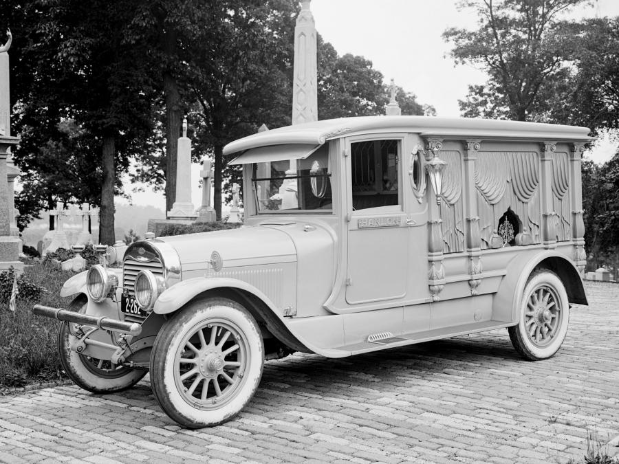  Lincoln Model L Hearse Hanlon 1924 года  (фото 1 из 2)